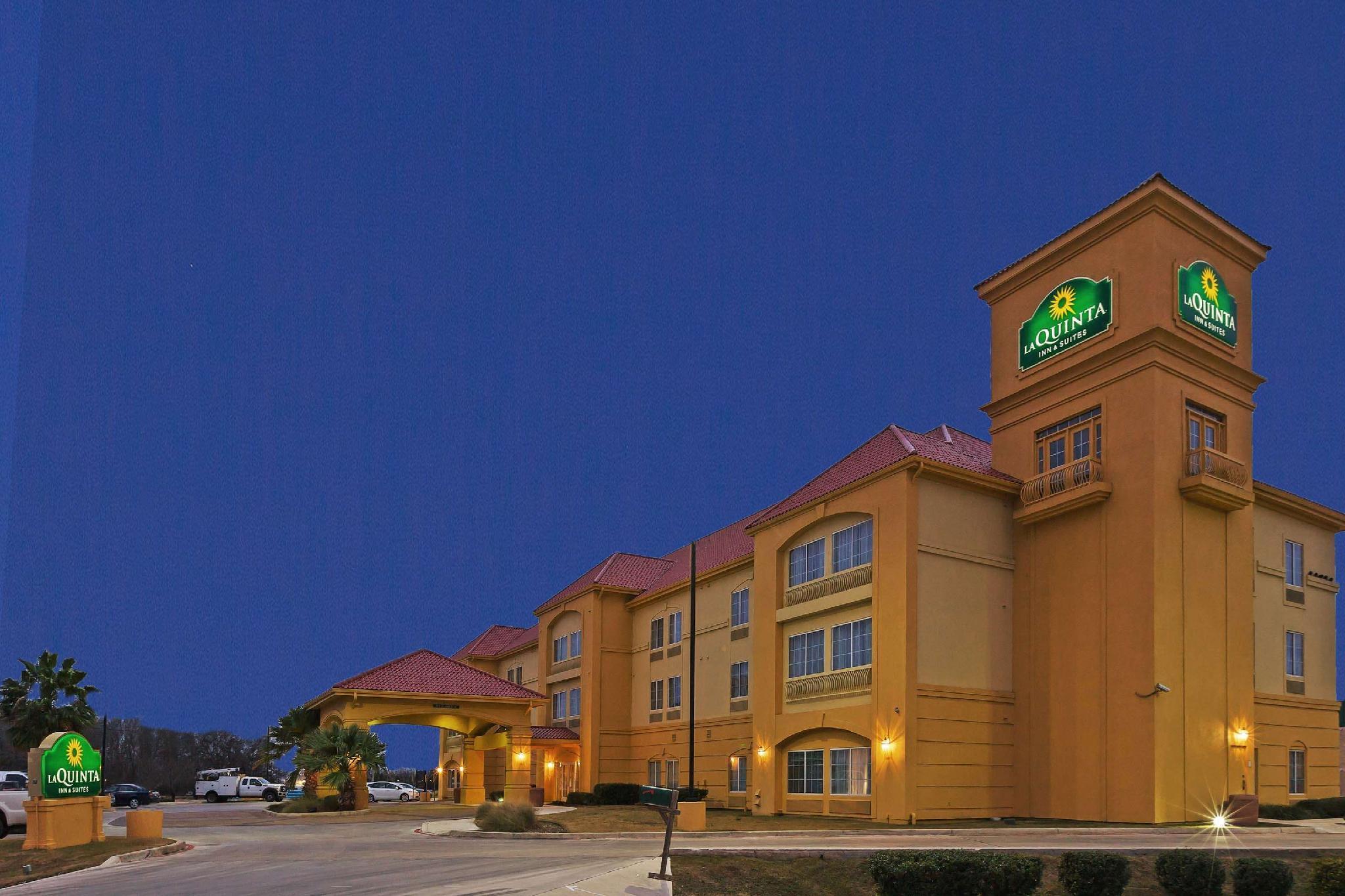 La Quinta By Wyndham Seguin Hotel Екстериор снимка