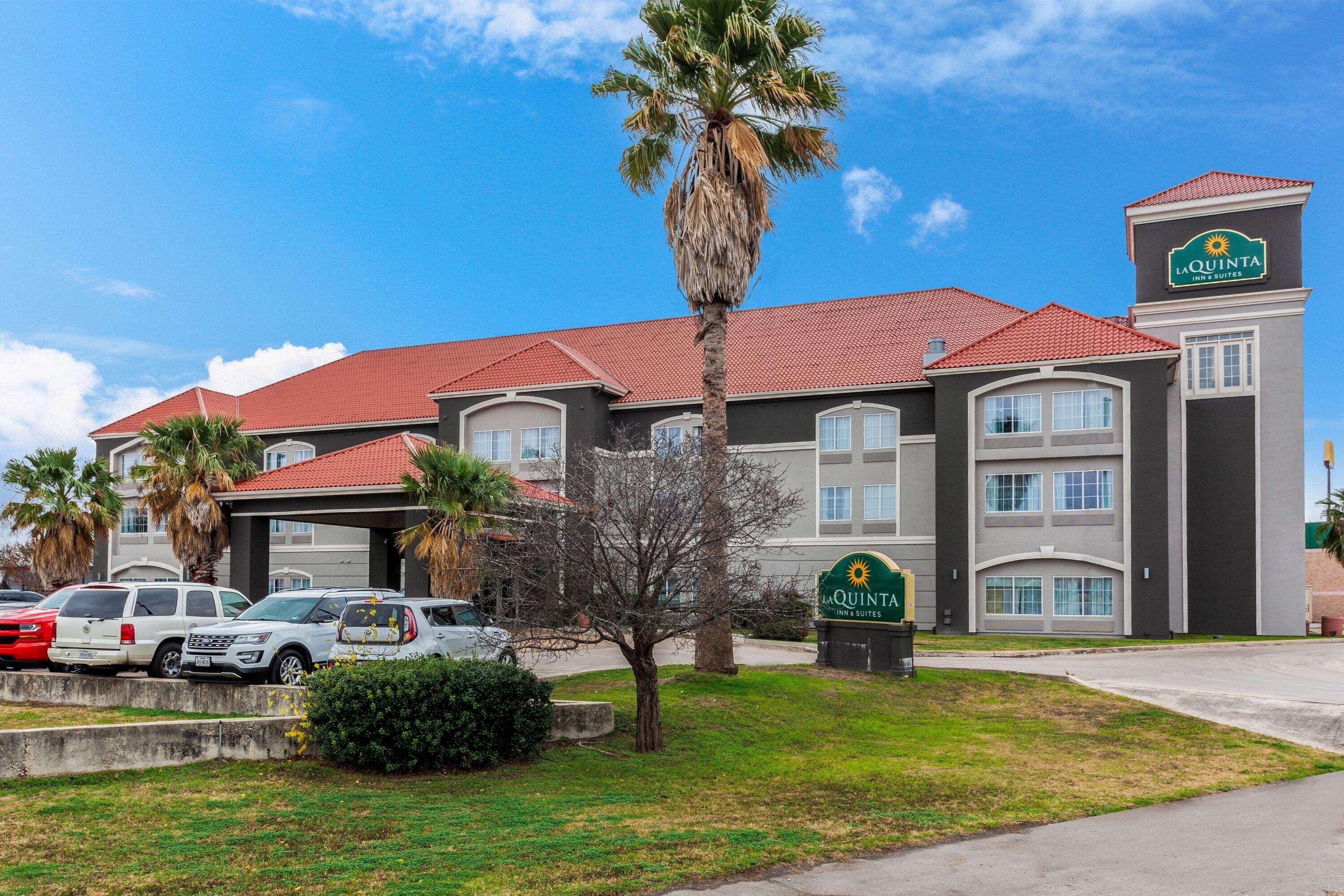 La Quinta By Wyndham Seguin Hotel Екстериор снимка