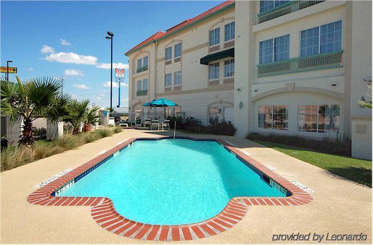 La Quinta By Wyndham Seguin Hotel Екстериор снимка